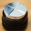 Eureka Easy Adjustable Tamper 58.0 mm, Eiche | Bild 3